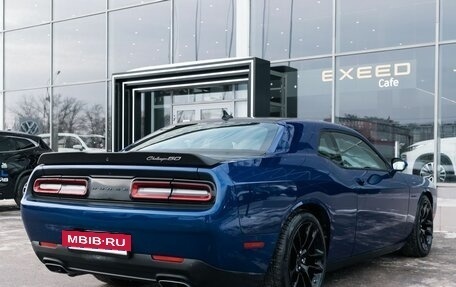 Dodge Challenger III рестайлинг 2, 2020 год, 5 450 000 рублей, 5 фотография