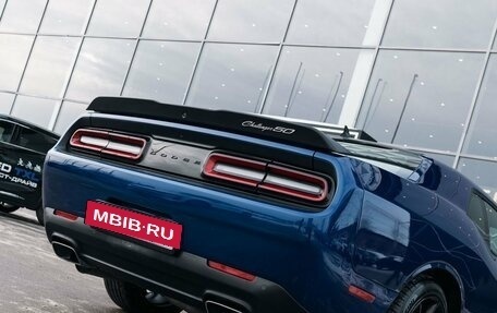 Dodge Challenger III рестайлинг 2, 2020 год, 5 450 000 рублей, 11 фотография