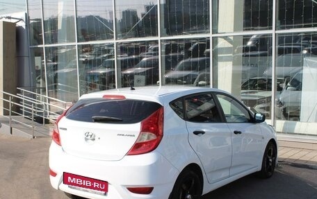 Hyundai Solaris II рестайлинг, 2011 год, 595 000 рублей, 5 фотография