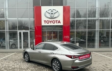 Lexus ES VII, 2021 год, 4 350 000 рублей, 8 фотография