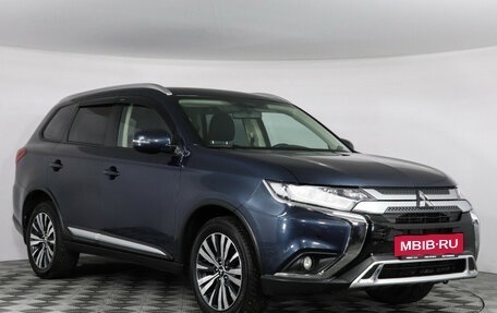 Mitsubishi Outlander III рестайлинг 3, 2019 год, 2 589 000 рублей, 3 фотография