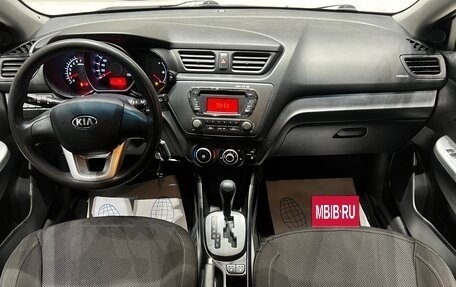 KIA Rio III рестайлинг, 2013 год, 895 000 рублей, 13 фотография