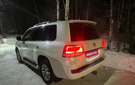 Toyota Land Cruiser 200, 2019 год, 9 000 000 рублей, 2 фотография