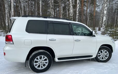 Toyota Land Cruiser 200, 2019 год, 9 000 000 рублей, 18 фотография