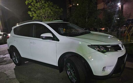 Toyota RAV4, 2014 год, 2 500 000 рублей, 2 фотография