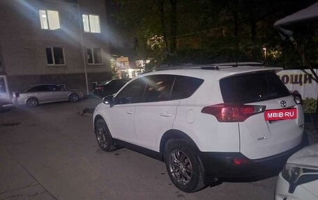 Toyota RAV4, 2014 год, 2 500 000 рублей, 3 фотография