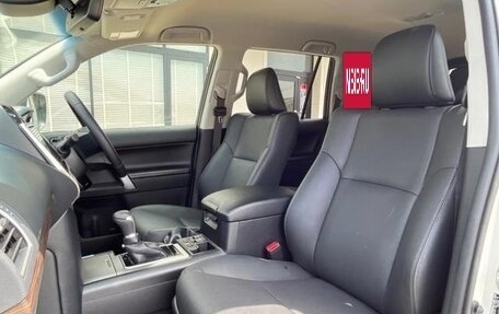 Toyota Land Cruiser Prado 150 рестайлинг 2, 2021 год, 3 369 000 рублей, 13 фотография