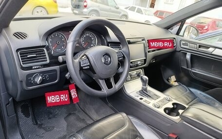 Volkswagen Touareg III, 2011 год, 2 500 000 рублей, 2 фотография