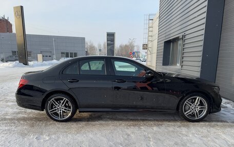 Mercedes-Benz E-Класс, 2018 год, 3 500 000 рублей, 4 фотография