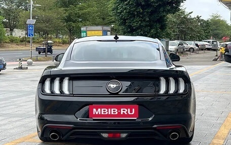 Ford Mustang VI рестайлинг, 2021 год, 3 740 000 рублей, 9 фотография