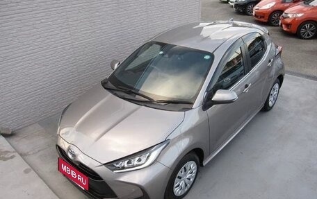 Toyota Yaris, 2021 год, 1 182 000 рублей, 7 фотография