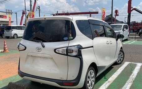 Toyota Sienta II, 2016 год, 1 250 000 рублей, 5 фотография