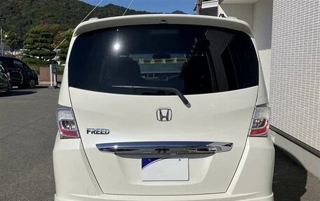 Honda Freed I, 2016 год, 918 000 рублей, 4 фотография