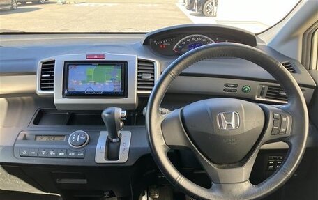 Honda Freed I, 2016 год, 918 000 рублей, 7 фотография