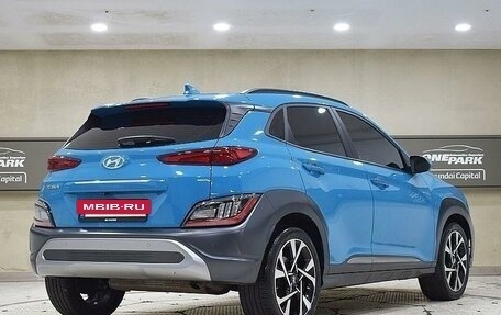 Hyundai Kona I, 2021 год, 2 100 000 рублей, 2 фотография