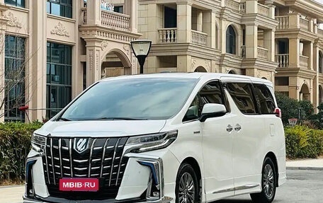 Toyota Alphard III, 2021 год, 8 250 000 рублей, 1 фотография