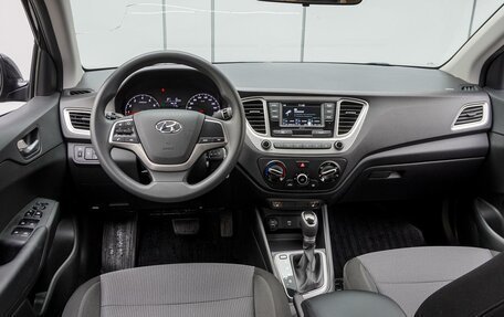 Hyundai Solaris II рестайлинг, 2021 год, 1 820 000 рублей, 6 фотография