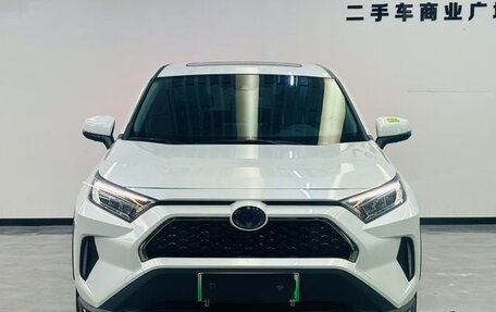 Toyota RAV4, 2021 год, 2 730 000 рублей, 3 фотография