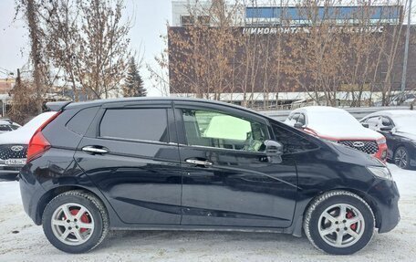 Honda Fit III, 2017 год, 1 050 000 рублей, 4 фотография