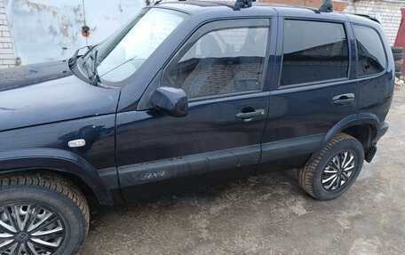 Chevrolet Niva I рестайлинг, 2005 год, 320 000 рублей, 5 фотография