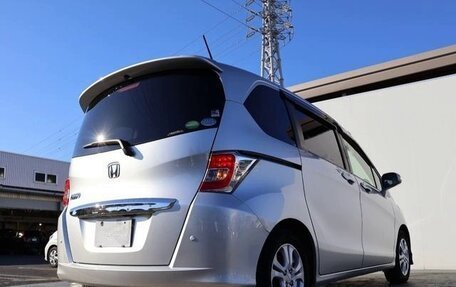 Honda Freed I, 2016 год, 908 000 рублей, 8 фотография