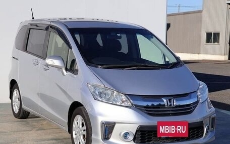 Honda Freed I, 2016 год, 908 000 рублей, 12 фотография