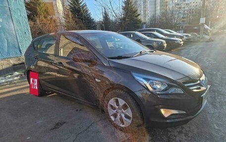 Hyundai Solaris II рестайлинг, 2015 год, 1 350 000 рублей, 3 фотография