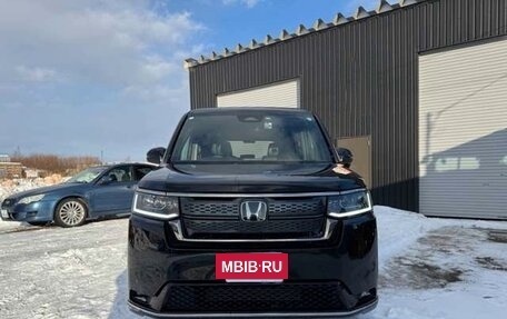 Honda Stepwgn IV, 2021 год, 1 660 000 рублей, 2 фотография