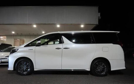 Toyota Alphard III, 2021 год, 3 530 000 рублей, 2 фотография