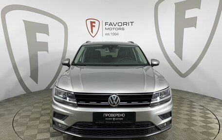 Volkswagen Tiguan II, 2020 год, 2 490 000 рублей, 2 фотография