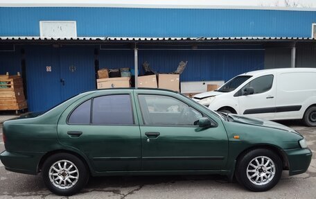 Nissan Almera, 1998 год, 250 000 рублей, 2 фотография