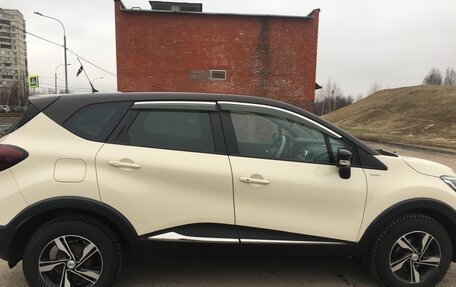 Renault Kaptur I рестайлинг, 2018 год, 2 000 000 рублей, 2 фотография