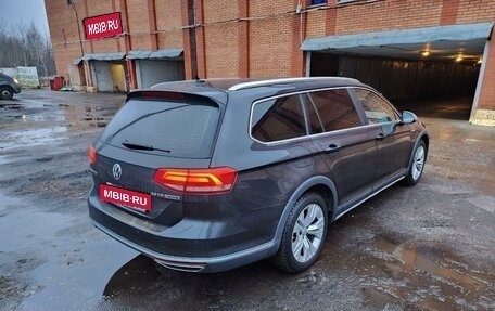 Volkswagen Passat B8 рестайлинг, 2017 год, 3 450 000 рублей, 5 фотография