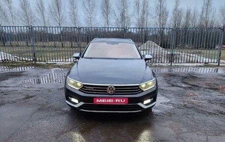 Volkswagen Passat B8 рестайлинг, 2017 год, 3 450 000 рублей, 2 фотография