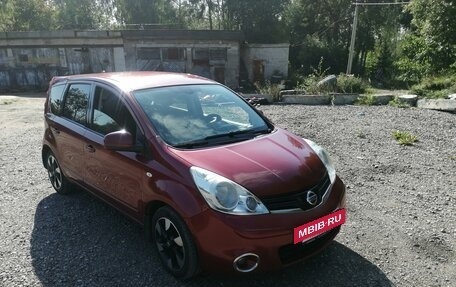 Nissan Note II рестайлинг, 2013 год, 880 000 рублей, 2 фотография