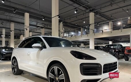 Porsche Cayenne III, 2023 год, 13 950 000 рублей, 3 фотография