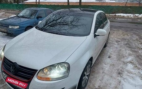 Volkswagen Jetta VI, 2008 год, 750 000 рублей, 14 фотография