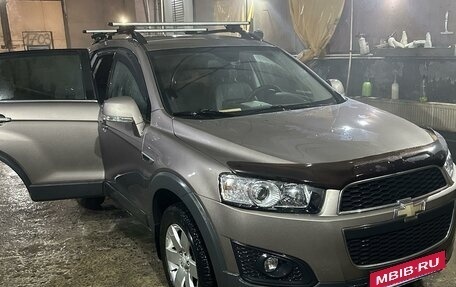 Chevrolet Captiva I, 2014 год, 1 530 000 рублей, 2 фотография