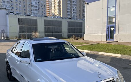 Mercedes-Benz E-Класс, 2004 год, 880 000 рублей, 7 фотография