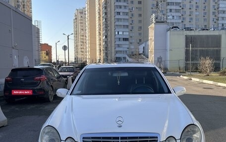 Mercedes-Benz E-Класс, 2004 год, 880 000 рублей, 4 фотография