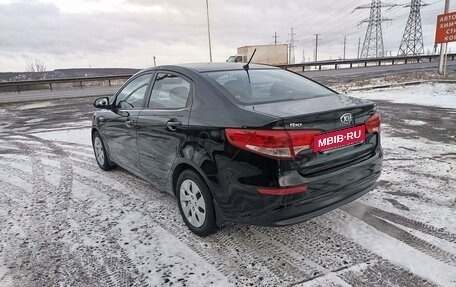 KIA Rio III рестайлинг, 2015 год, 1 000 000 рублей, 3 фотография