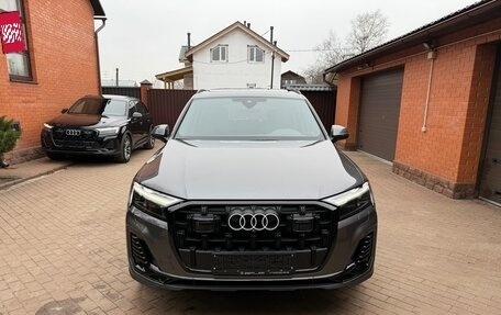 Audi Q7, 2024 год, 11 000 000 рублей, 2 фотография