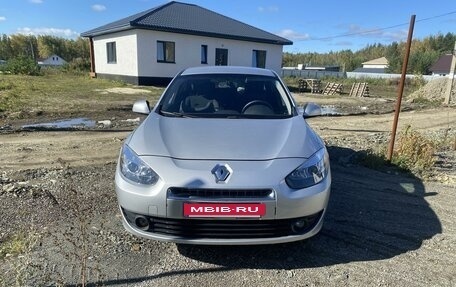 Renault Fluence I, 2012 год, 730 000 рублей, 2 фотография