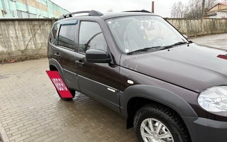 Chevrolet Niva I рестайлинг, 2012 год, 680 000 рублей, 7 фотография