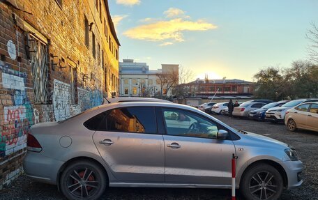 Volkswagen Polo VI (EU Market), 2011 год, 700 000 рублей, 4 фотография