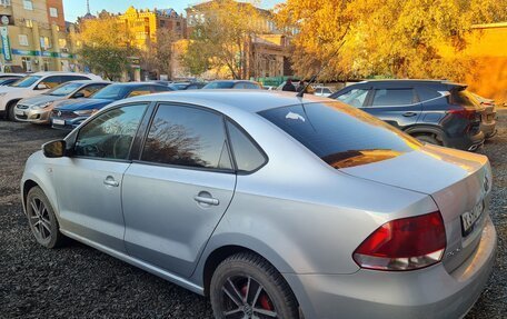 Volkswagen Polo VI (EU Market), 2011 год, 700 000 рублей, 5 фотография