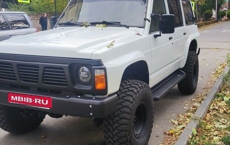 Nissan Patrol, 1995 год, 2 000 000 рублей, 3 фотография