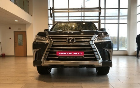 Lexus LX III, 2017 год, 7 400 000 рублей, 2 фотография