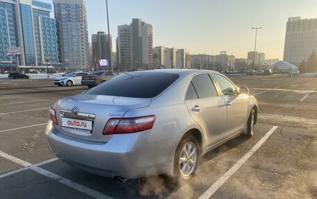 Toyota Camry, 2011 год, 1 570 000 рублей, 4 фотография