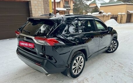 Toyota RAV4, 2022 год, 4 550 000 рублей, 8 фотография